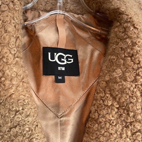 UGG Hattie Long Oversized Teddy Coat. Camel color. Size M. - Picture 2 of 5